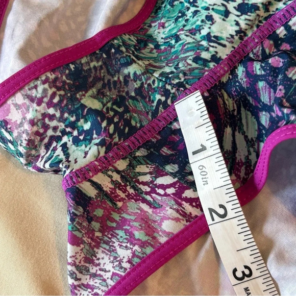 Fabletics Suva Run Short II Women's Size XXL Athletic Running Shorts Drawstring - Picture 12 of 12